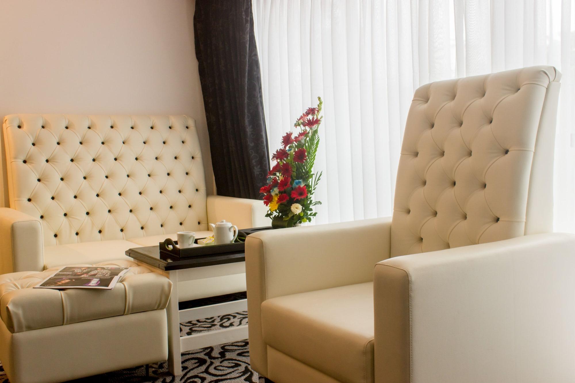 Executive Inn Dhaka Bagian luar foto