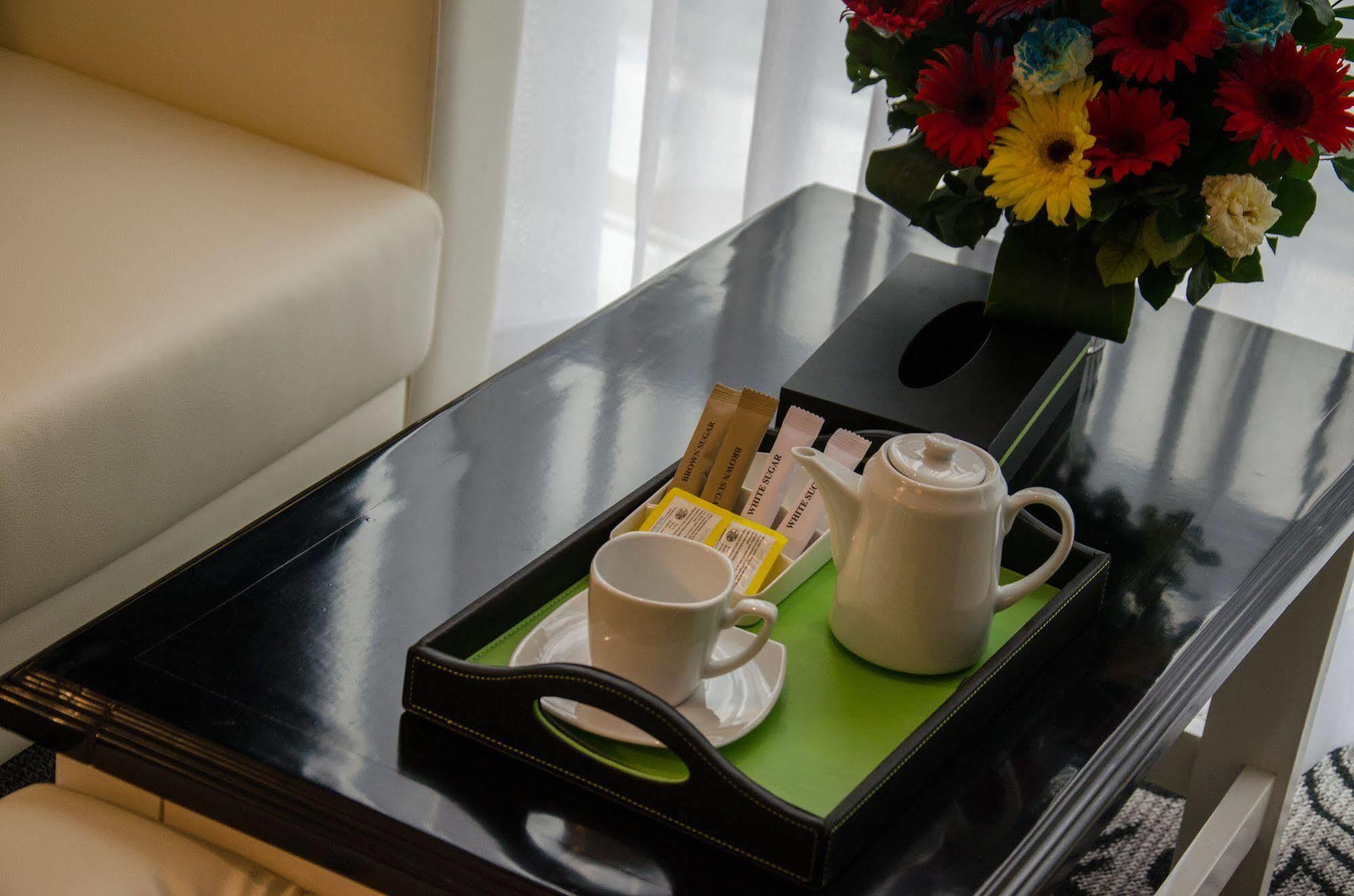 Executive Inn Dhaka Bagian luar foto